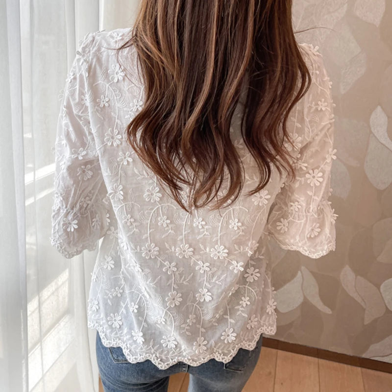 Summer Tops Lace Blouses Women Embroidery Floral Cotton White Shirt  Fashion Casual Short Sleeve Women's Shirts Blusas 9638